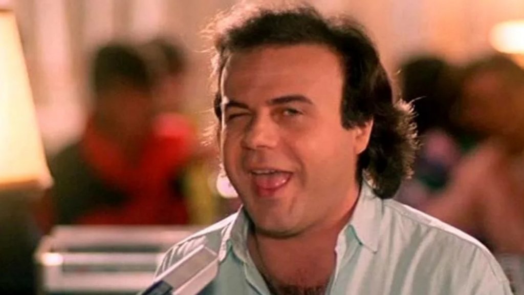 Jerry Calà nel film cult dei cinepanettoni Vacanze di Natale 1983